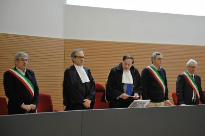 Il controllo del popolo sulla burocrazia: domande&nbsp;scandalose.