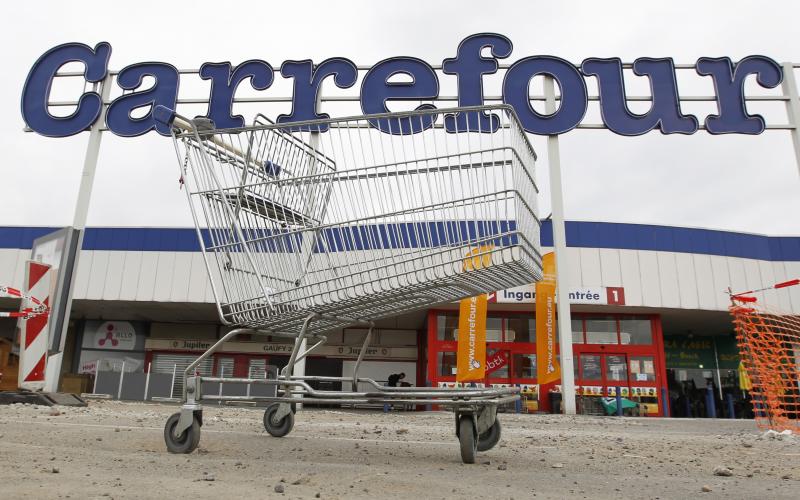 carrefour_con_carrello_01